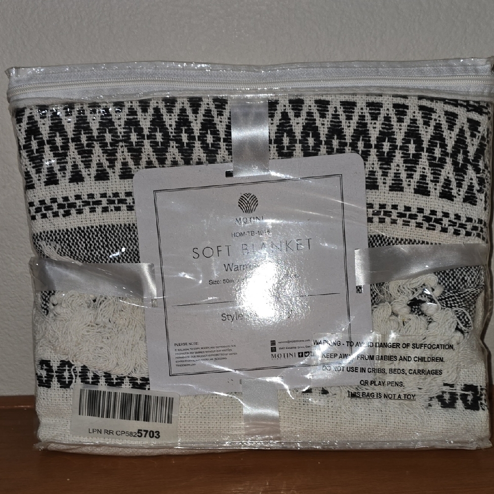 Black and White Soft Blanket